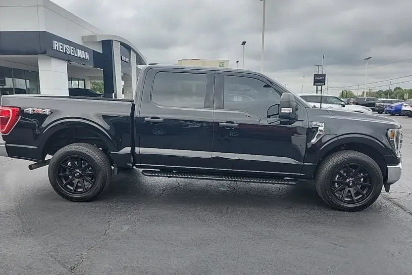 2023 Ford F-150 XLT photo 1