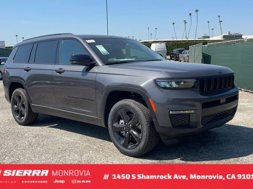 2024 Jeep Grand Cherokee Limited photo 1