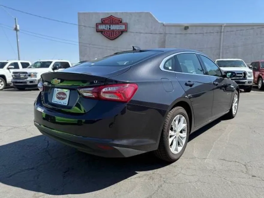 2022 Chevrolet Malibu 1LT photo 1