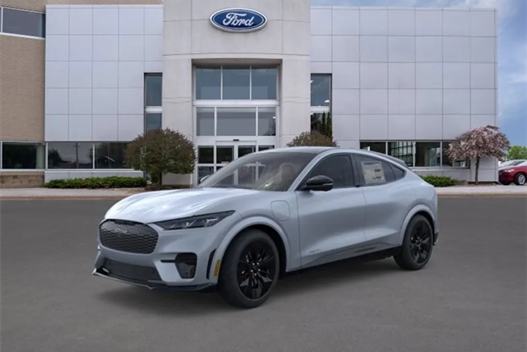 2025 Ford Mustang Mach-E GT photo 1