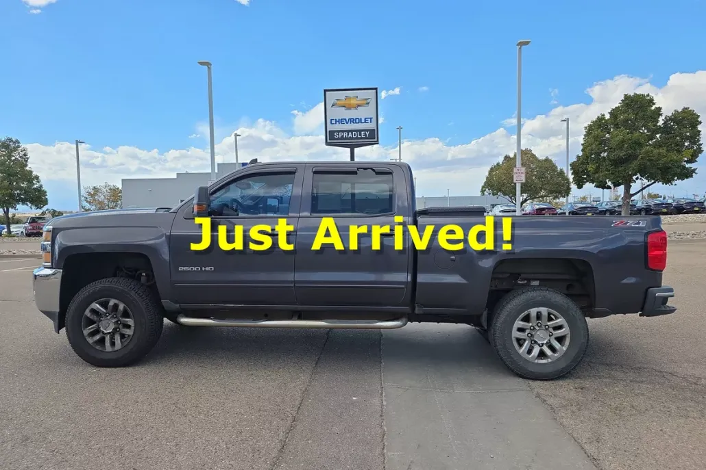2016 Chevrolet Silverado 2500HD LT photo 1