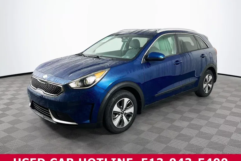 2017 Kia Niro LX photo 1
