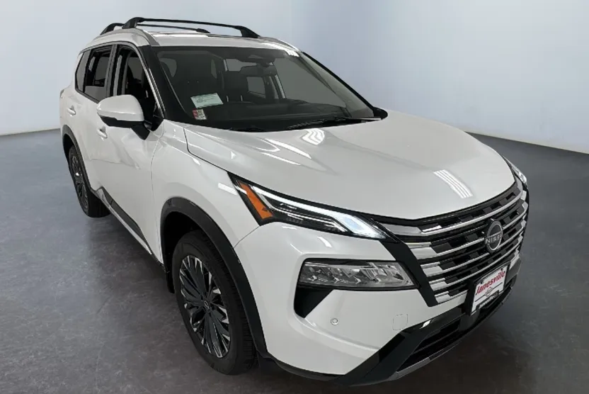 2026 Nissan Rogue Platinum photo 1