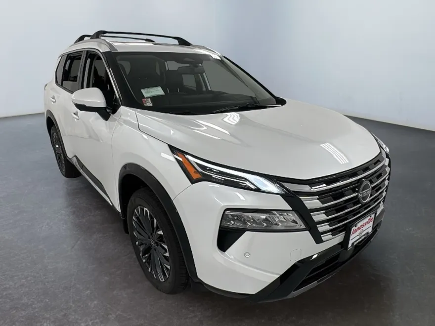 2026 Nissan Rogue Platinum photo 1
