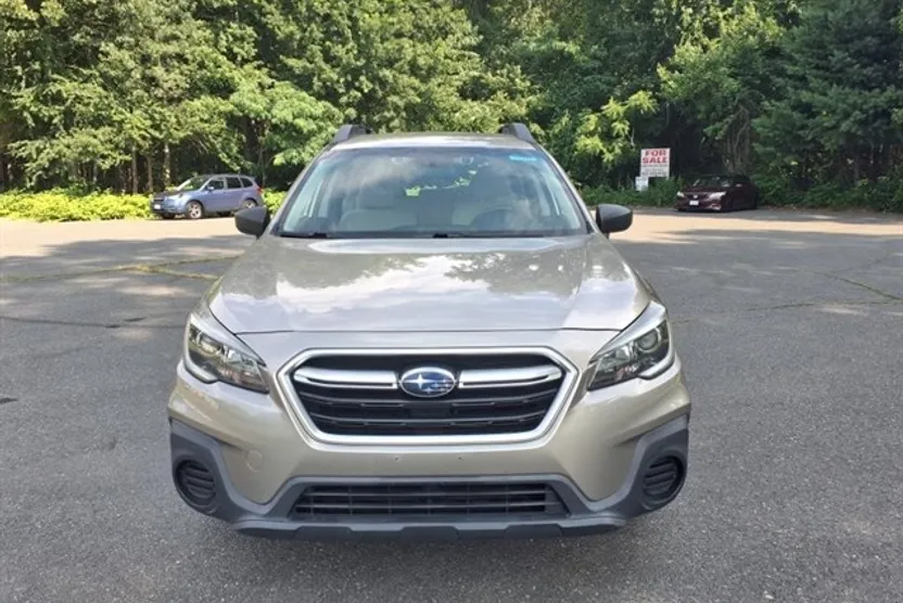 2019 Subaru Outback 2.5i photo 1