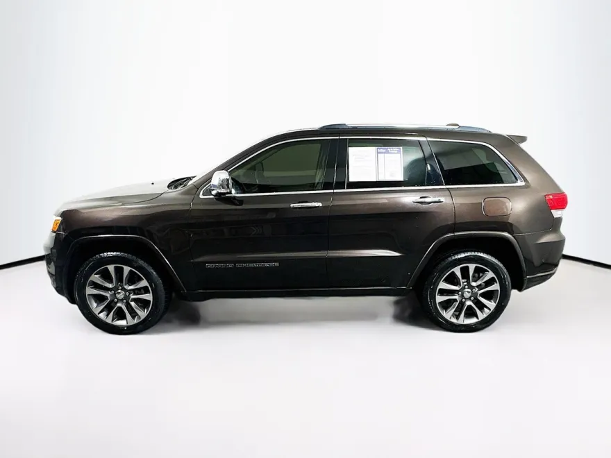 2017 Jeep Grand Cherokee Overland photo 1