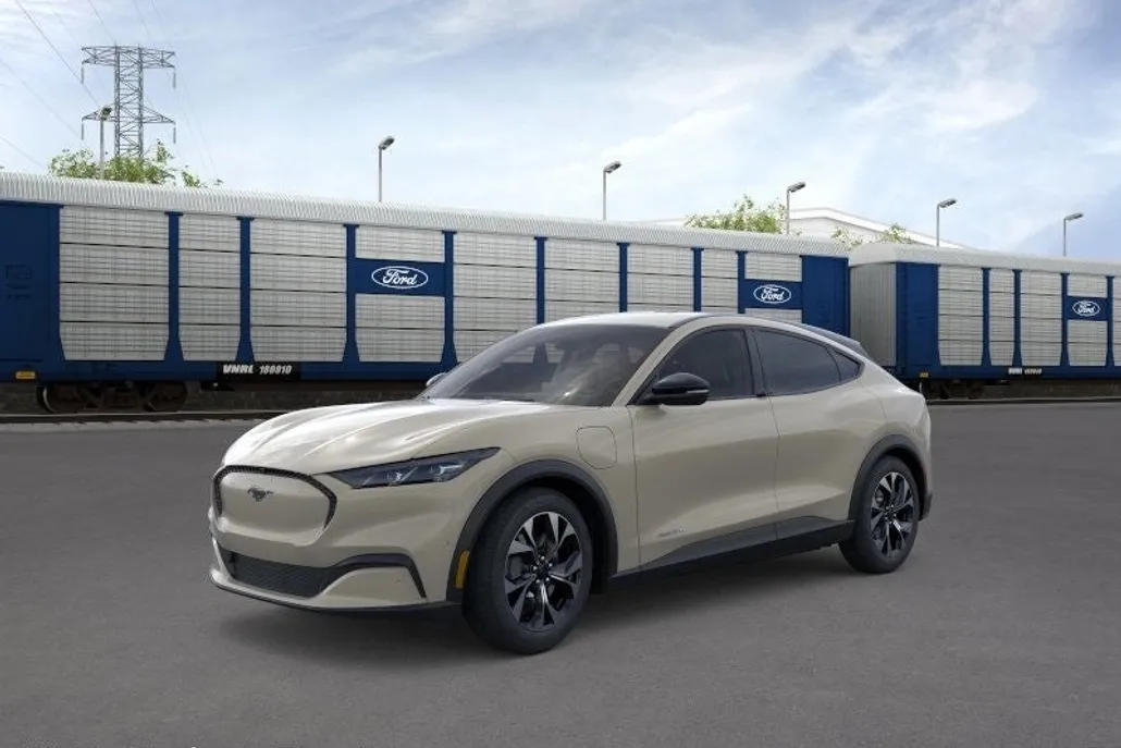 2025 Ford Mustang Mach-E Select photo 1