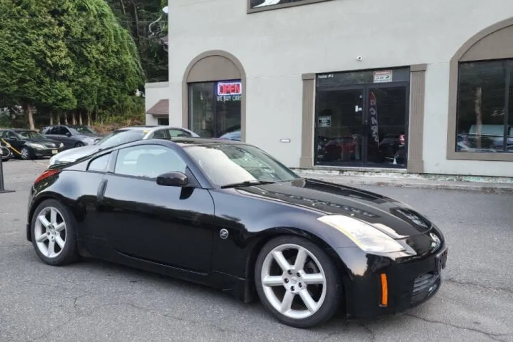 2003 Nissan 350Z Touring photo 1