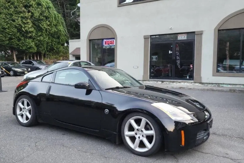 2003 Nissan 350Z Touring photo 1