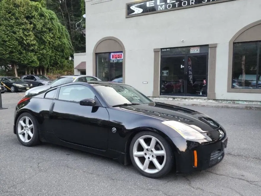 2003 Nissan 350Z Touring photo 1