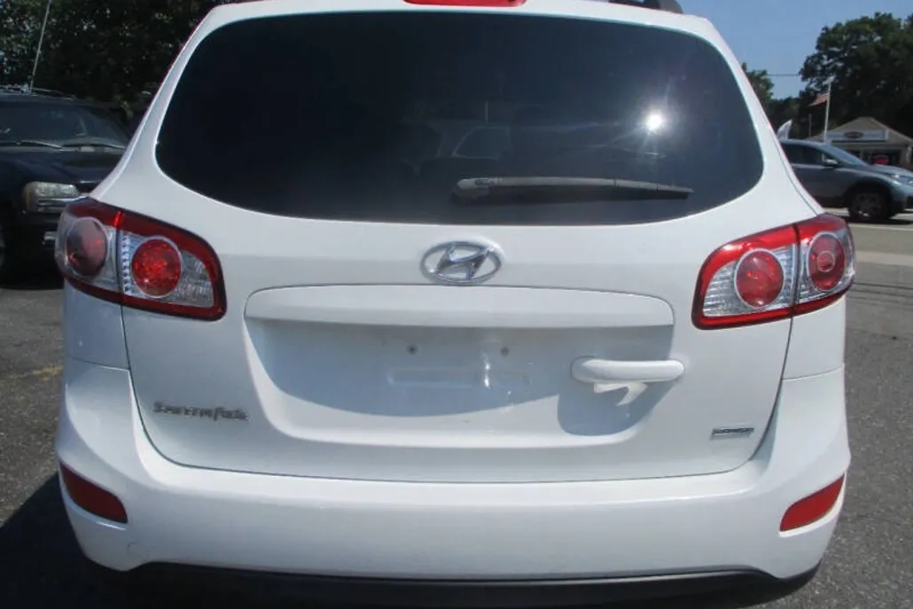 2012 Hyundai Santa Fe GLS photo 1