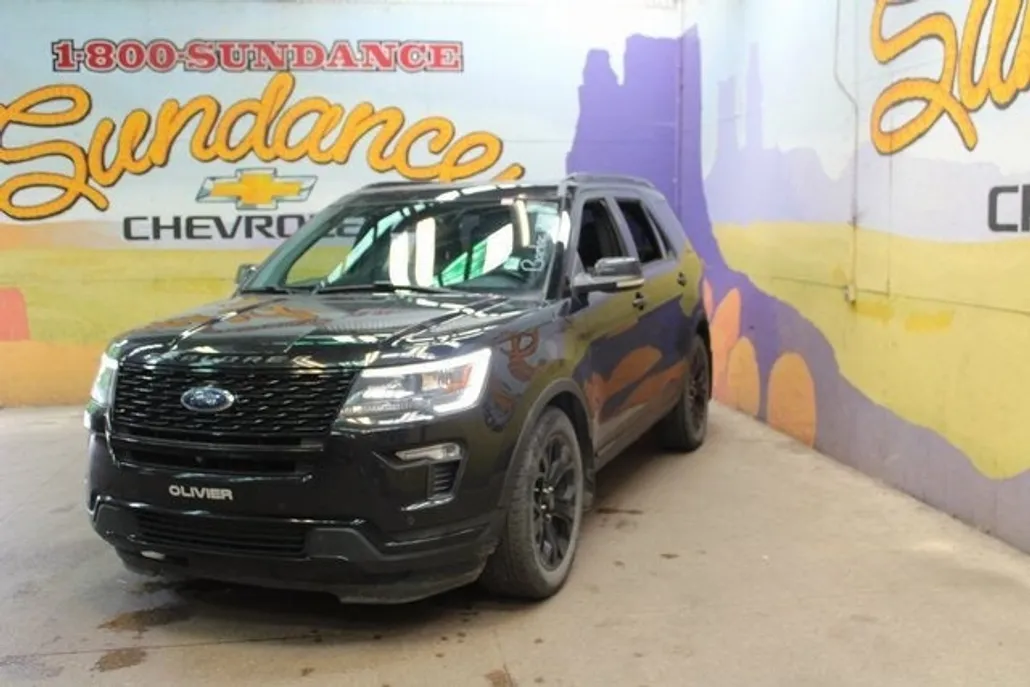 2019 Ford Explorer Sport photo 1