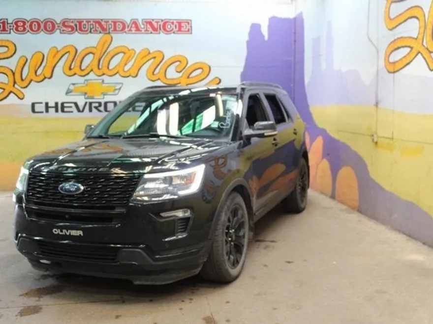 2019 Ford Explorer Sport photo 1