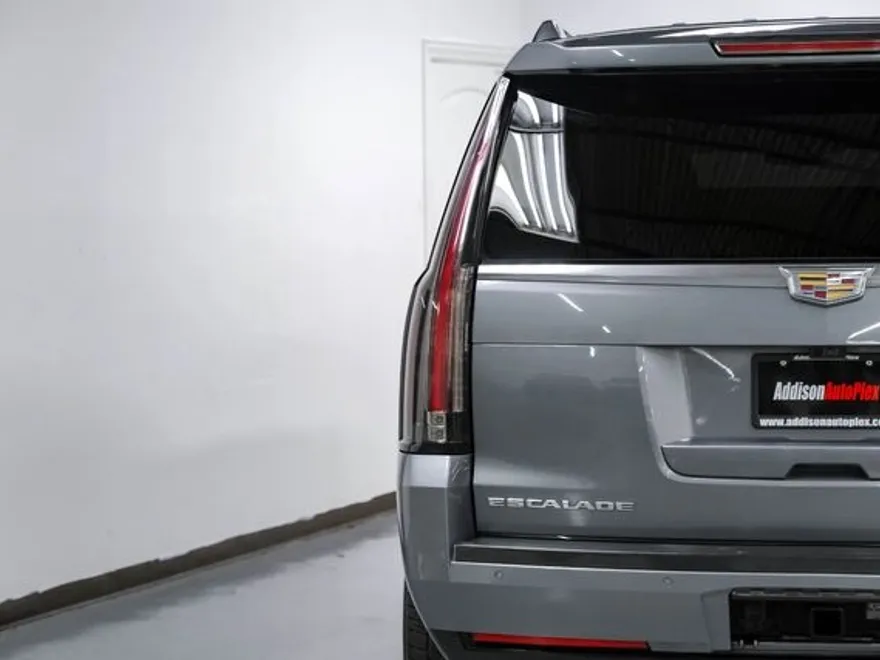 2020 Cadillac Escalade Platinum photo 37