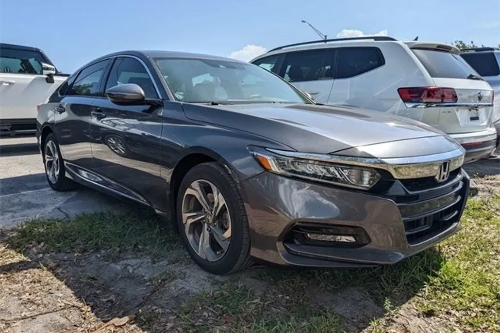 2020 Honda Accord EX-L 2.0T photo 1