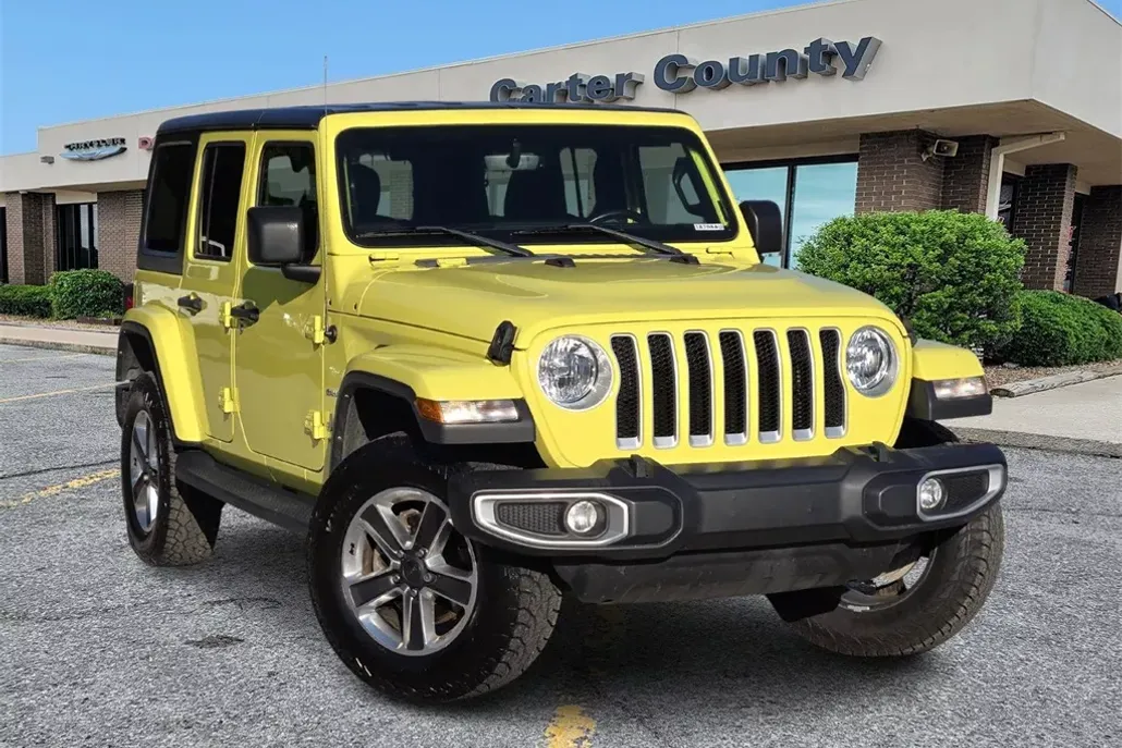 2022 Jeep Wrangler Unlimited Sahara photo 1