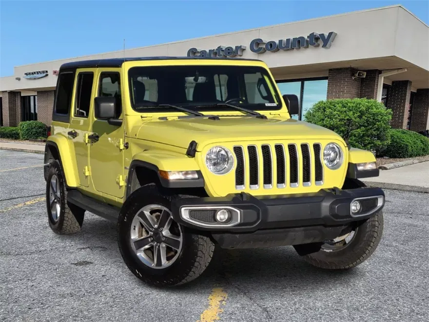 2022 Jeep Wrangler Unlimited Sahara photo 1