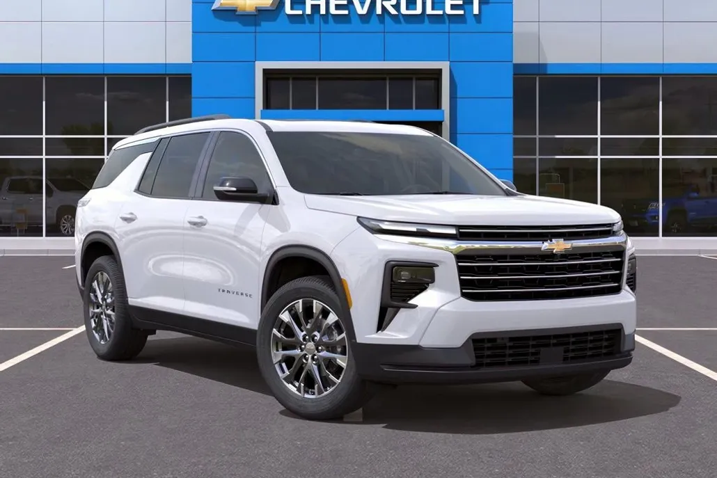 2026 Chevrolet Traverse photo 1