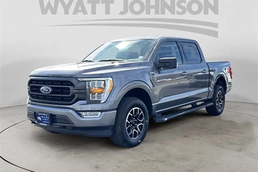 2023 Ford F-150 XLT photo 1