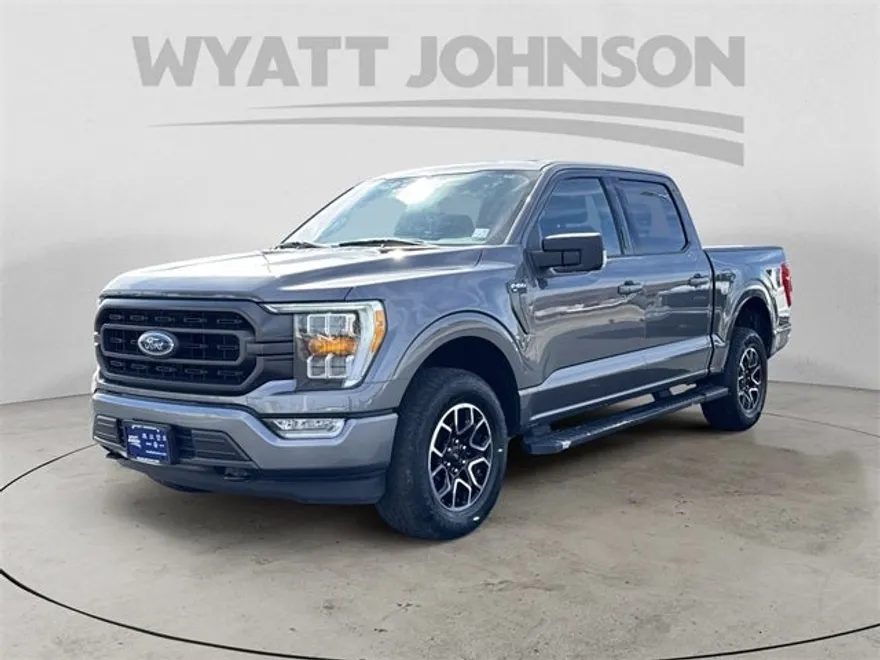 2023 Ford F-150 XLT photo 1