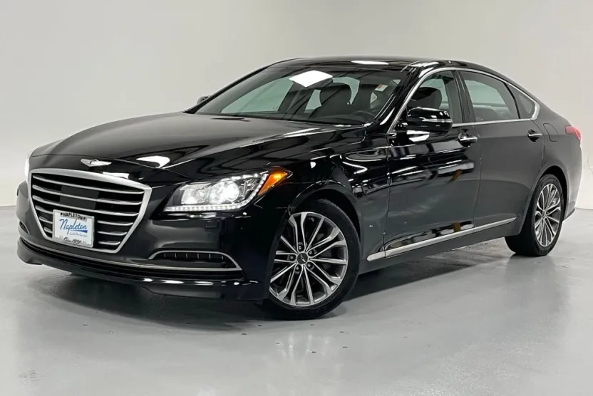 2015 Hyundai Genesis 3.8 photo 1