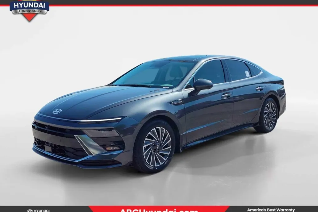 2025 Hyundai Sonata Hybrid Limited photo 1