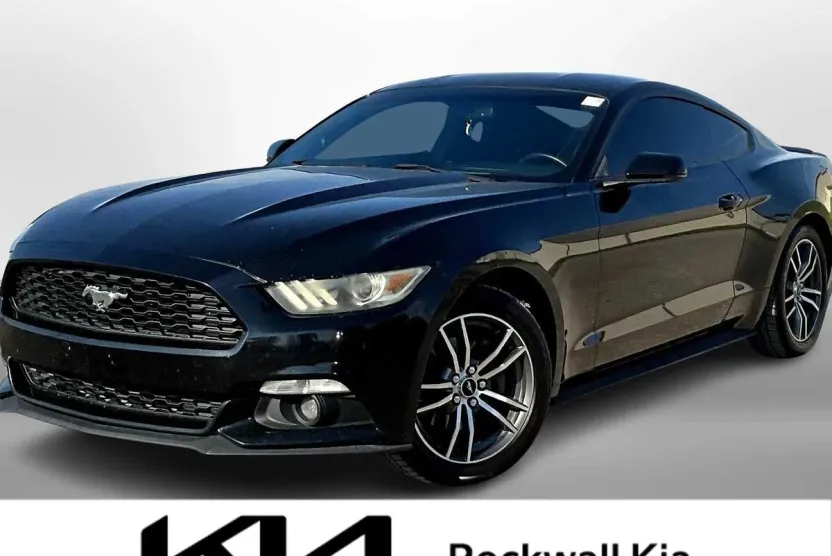 2016 Ford Mustang photo 1