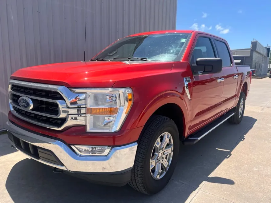 2023 Ford F-150 XLT photo 1