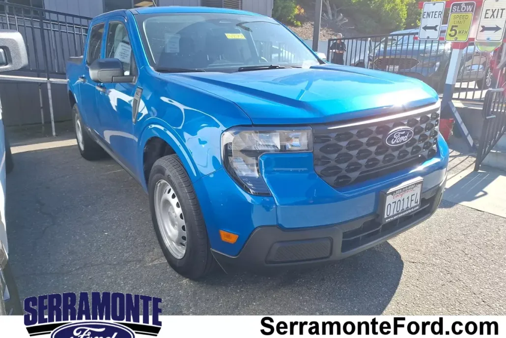 2025 Ford Maverick XL photo 1