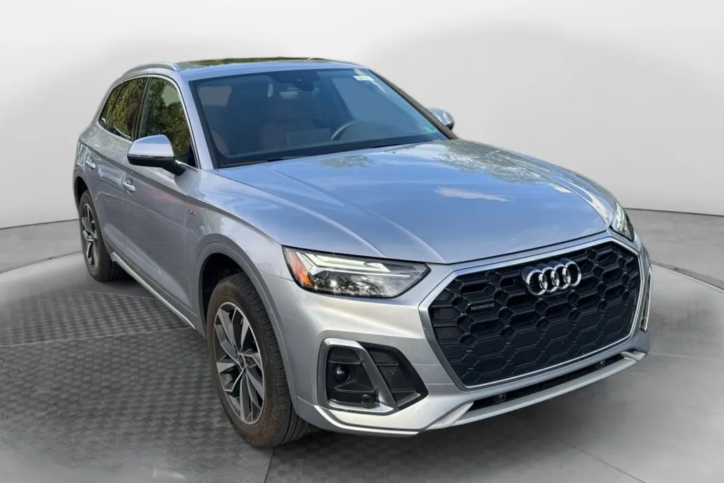 2025 Audi Q5 Premium Plus 45 TFSI S line photo 1