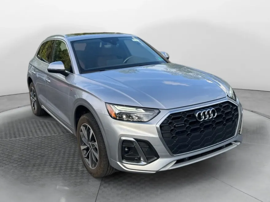 2025 Audi Q5 Premium Plus 45 TFSI S line photo 1