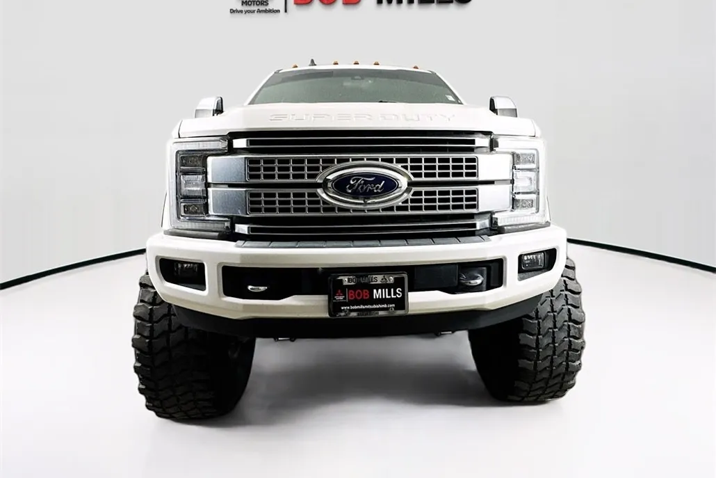2019 Ford F-250 Platinum photo 1