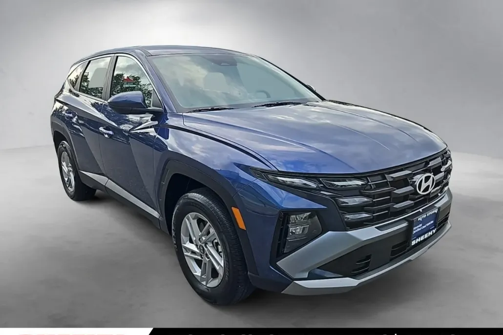2025 Hyundai Tucson SE photo 1