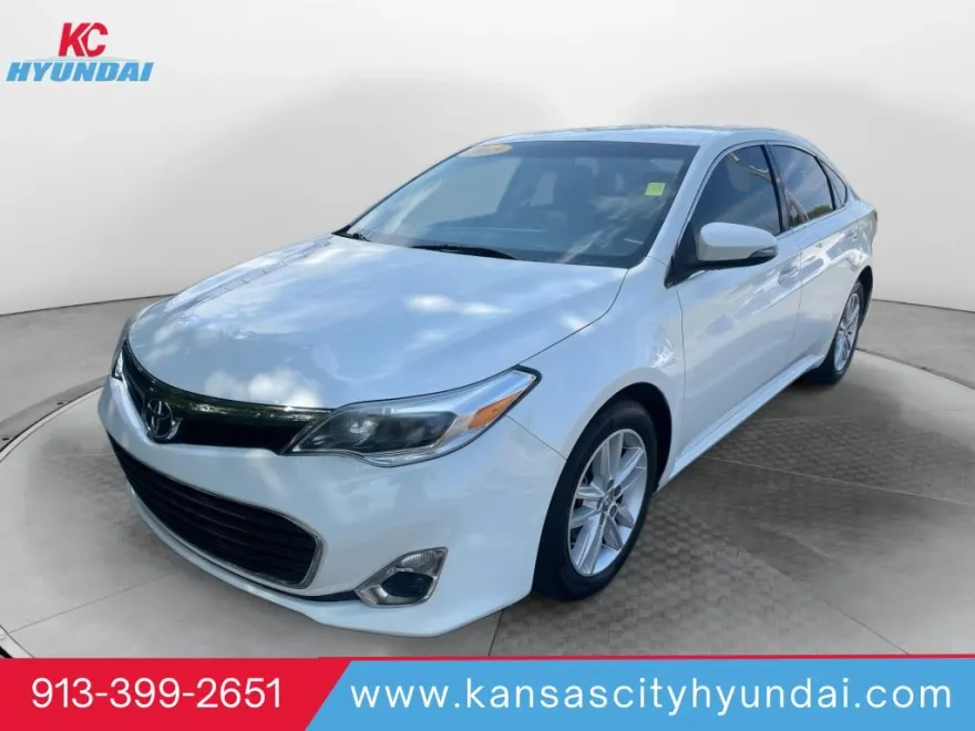 2015 Toyota Avalon XLE photo 1
