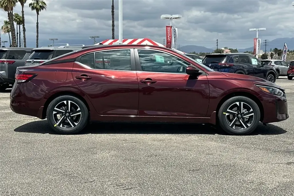 2025 Nissan Sentra SV photo 1
