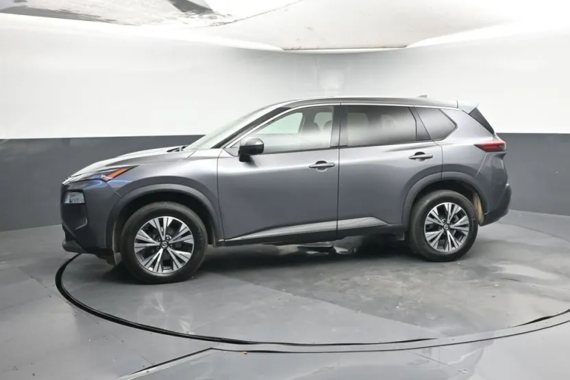 2021 Nissan Rogue SV photo 1