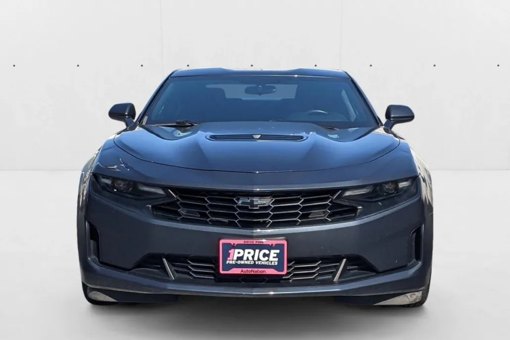 2020 Chevrolet Camaro LT1 photo 1