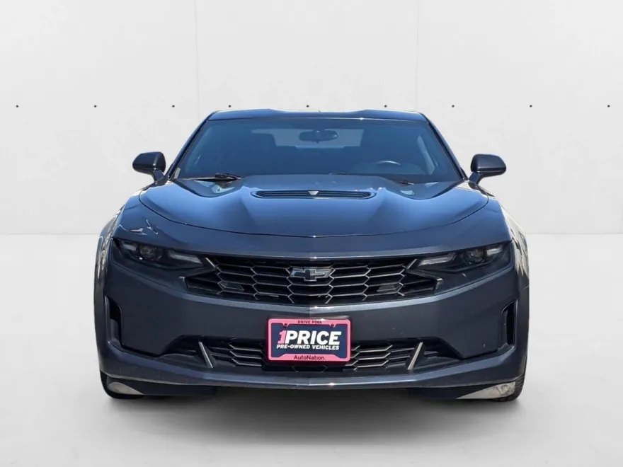 2020 Chevrolet Camaro LT1 photo 1
