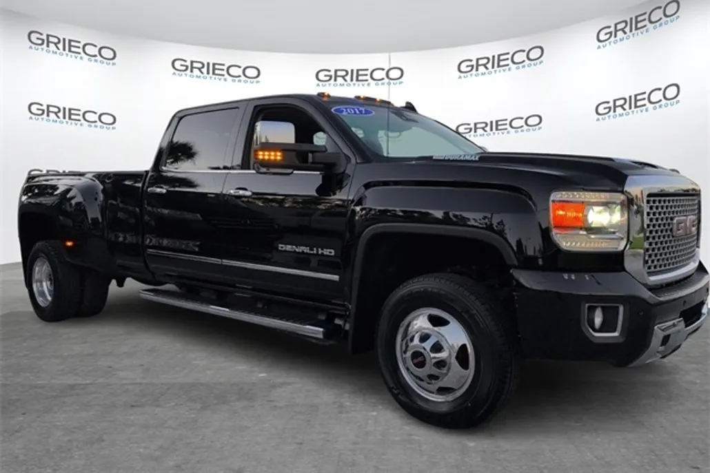 2017 Gmc Sierra Denali photo 1