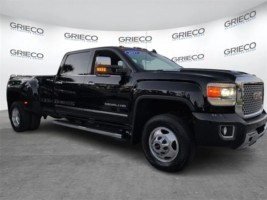 2017 Gmc Sierra Denali photo 1