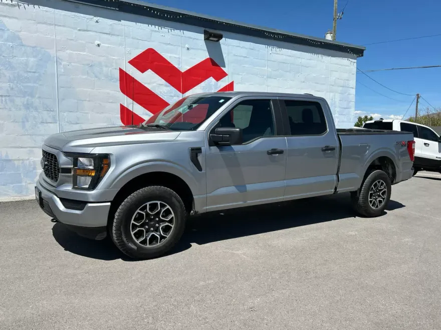 2023 Ford F-150 XL photo 1