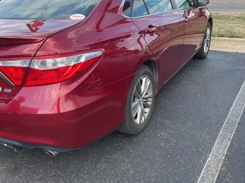2015 Toyota Camry Hybrid SE photo 4