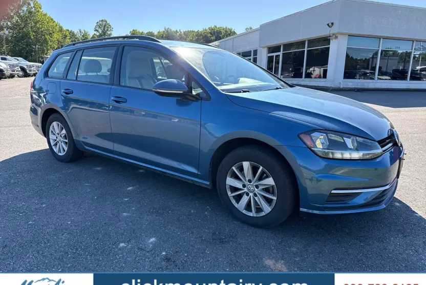 2018 Volkswagen Golf SportWagen TSI S photo 1