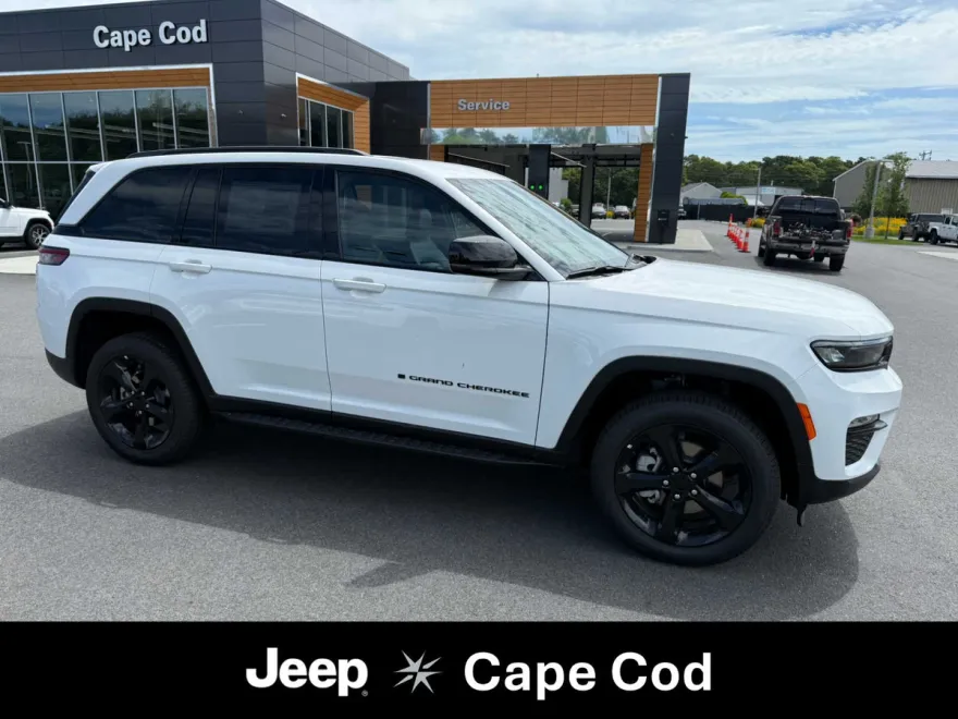 2025 Jeep Grand Cherokee Limited photo 1
