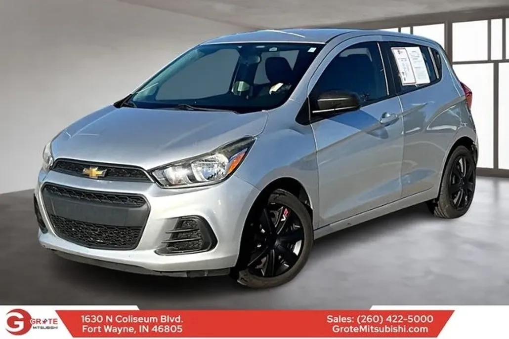 2017 Chevrolet Spark LS photo 1
