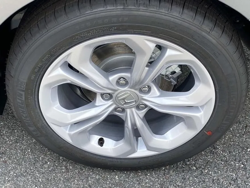 2025 Honda Accord LX photo 1