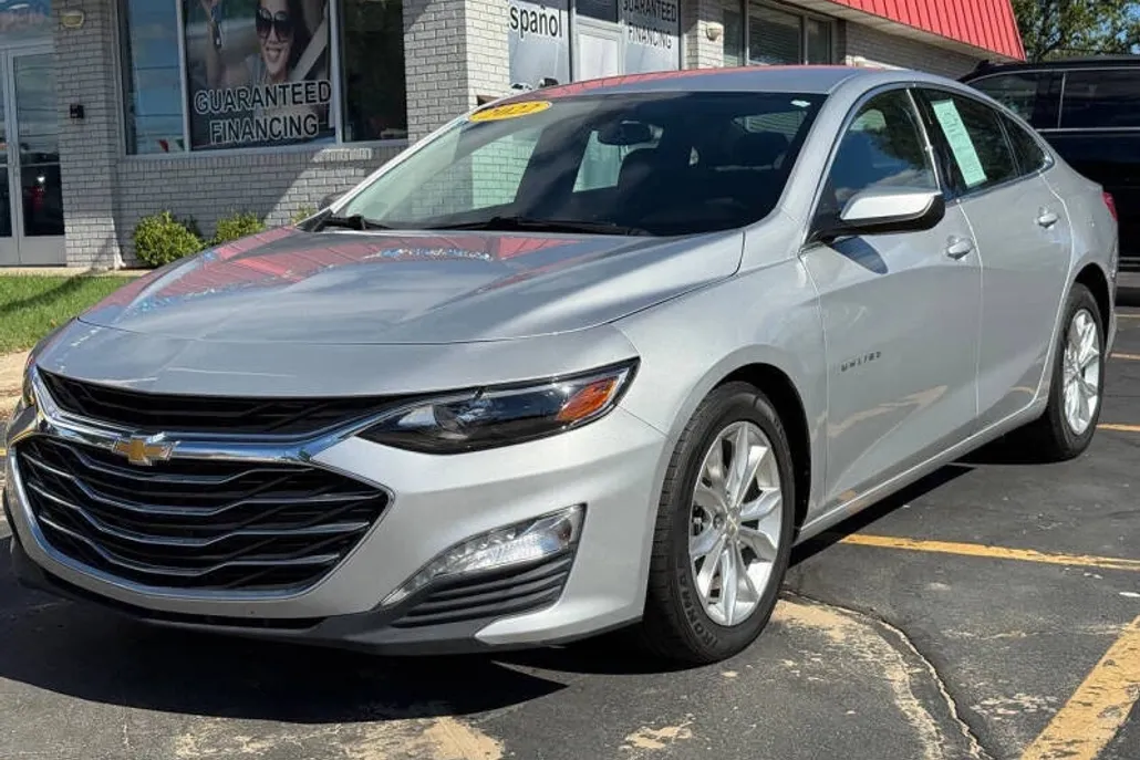2022 Chevrolet Malibu 1LT photo 1