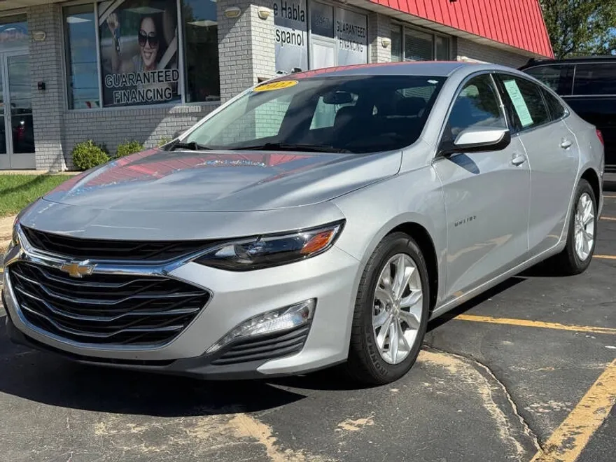 2022 Chevrolet Malibu 1LT photo 1