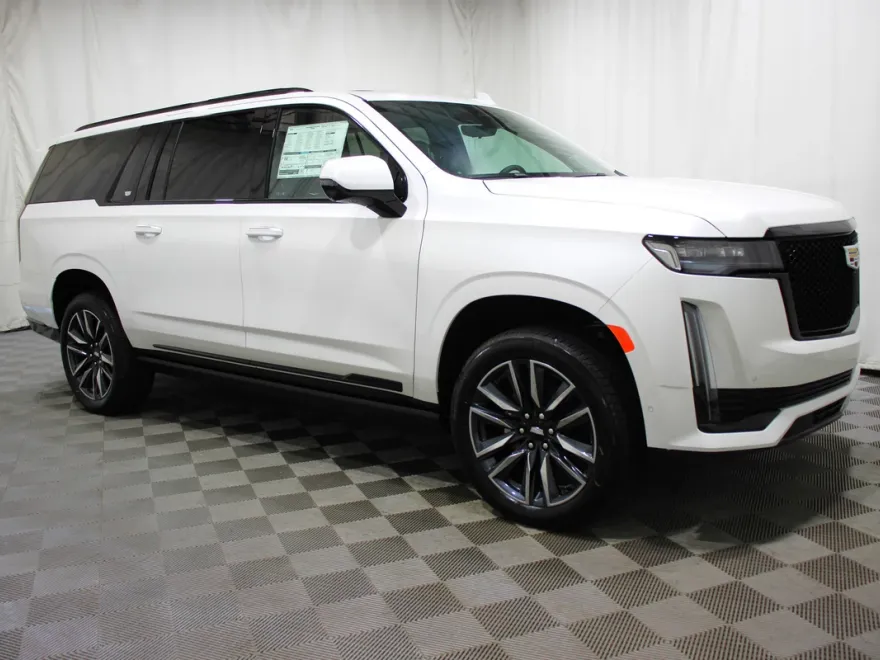 2024 Cadillac Escalade ESV Sport Platinum photo 1