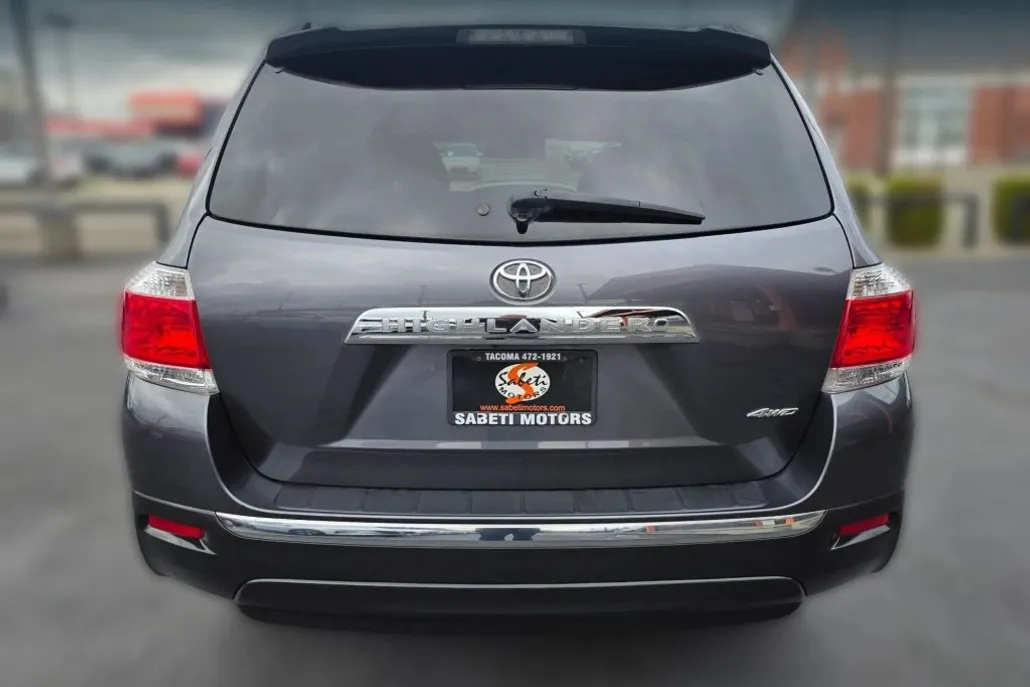 2012 Toyota Highlander SE Sport photo 1